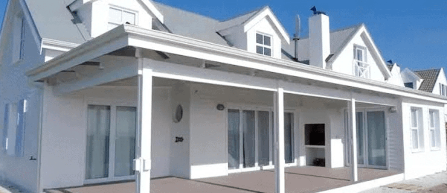 Grotto Bay, Tern Avenue